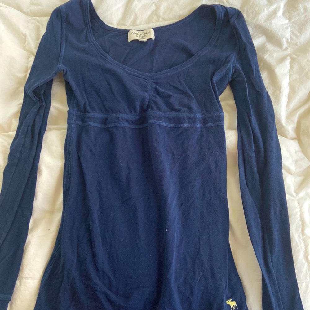 Navy blue Abercrombie & Fitch long sleeve